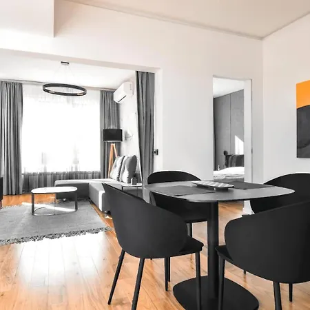 Apartamento View, Location, High End Interior, Lift, Ac *