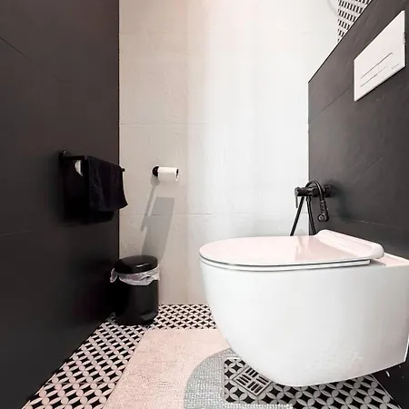 View, Location, High End Interior, Lift, Ac Apartamento *