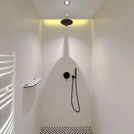 View, Location, High End Interior, Lift, Ac Appartement