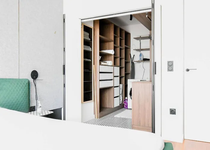 View, Location, High End Interior, Lift, Ac סופיה