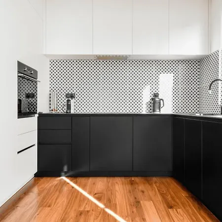 View, Location, High End Interior, Lift, Ac Apartment *